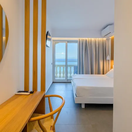 Pontikonisi Hotel & Suites Perama  Extérieur photo
